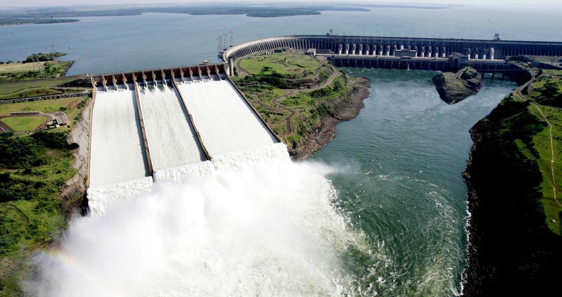 Brasil e Paraguai cancelam ata sobre compra de energia de Itaipu