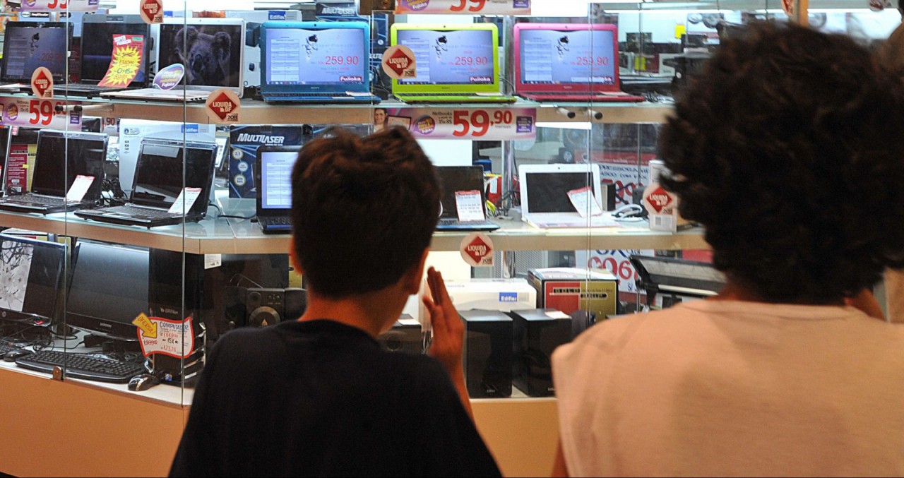 Número de lojas volta a crescer no primeiro semestre