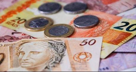 Saques em poupança superam depósitos em R$ 2,5 bilhões