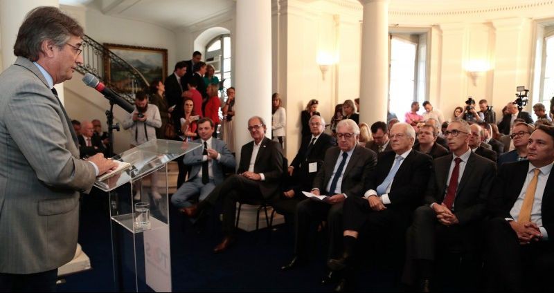 Projeto do Sebrae quer simplificar serviço público