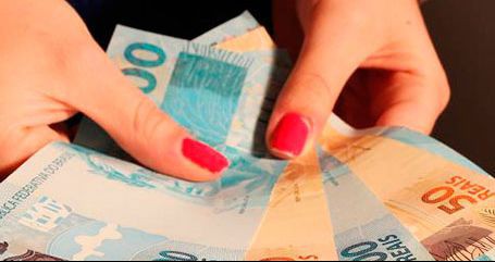 Serasa indica queda da demanda por crédito em abril