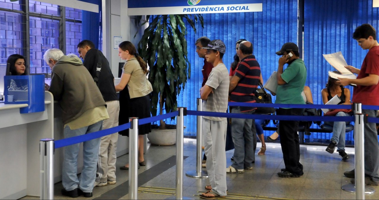 Déficit da Previdência cresce 74,5% e é o maior desde 1995